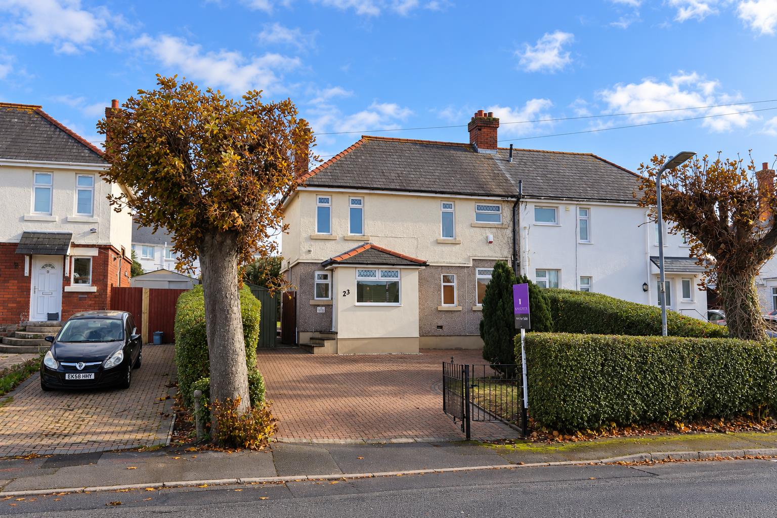 Claude Road, Barry